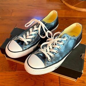Blue Fir Unisex Converse shoes.   women’s size 9.5